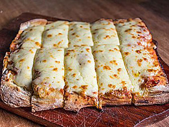 Pizza — La Salsa